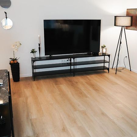 Paderborn-Oase Mit Kamin-Balkon-Stilvolles Zuhause-Self Check-Parkplatz Esterno foto