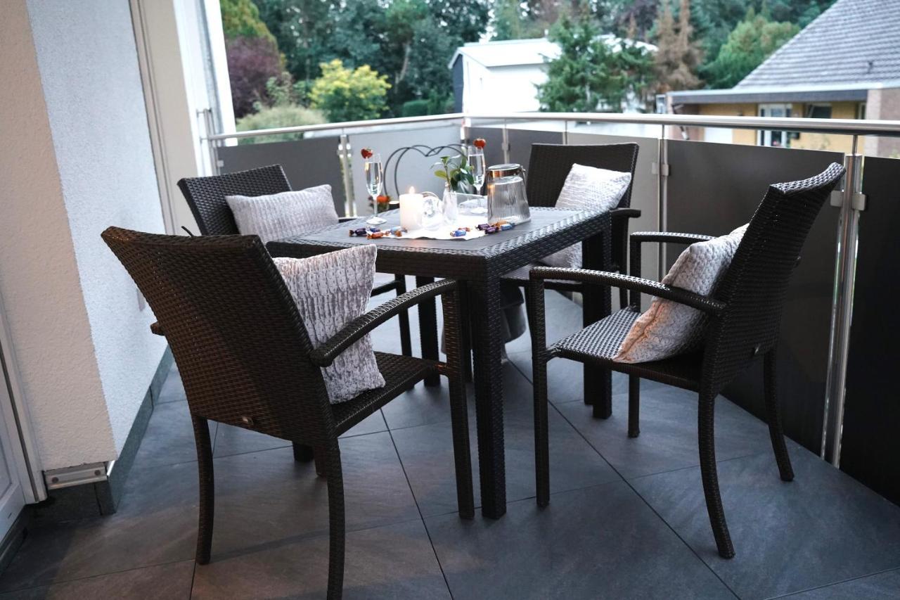 Paderborn-Oase Mit Kamin-Balkon-Stilvolles Zuhause-Self Check-Parkplatz Esterno foto